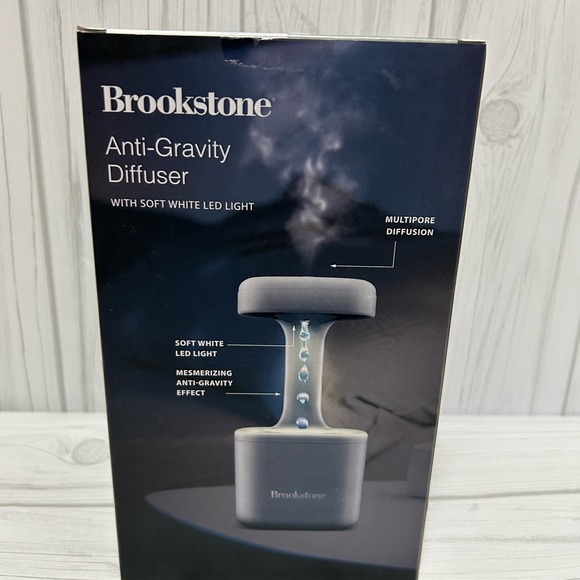 Brookstone antigravity diffuser - Picture 2 of 3
